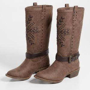 Barely worn Ally buckle tall boots size 9